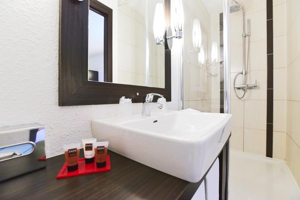 The Originals City Hotel La Verriere-Yvelines Eksteriør billede